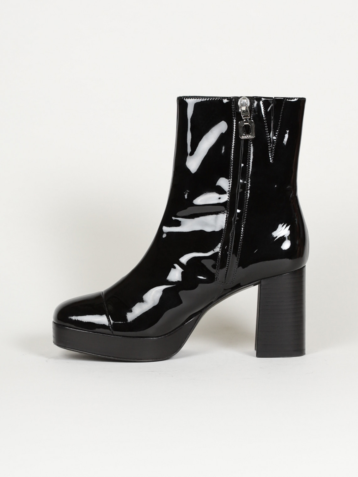 CLUB black patent leather boots | Carel Paris Shoes